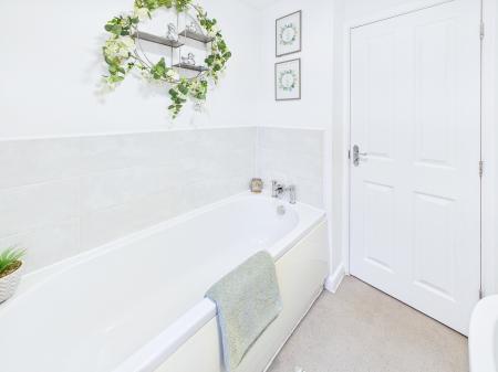 3 bedroom End of terrace house for sale in Crossley Avenue, Wigan, WN3