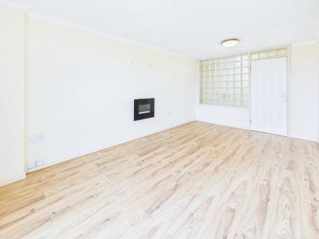 2 bedroom Flat for sale in Crompton House, Scholes, Wigan, WN1