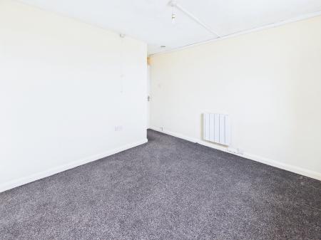 2 bedroom Flat for sale in Crompton House, Scholes, Wigan, WN1