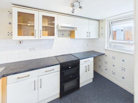 2 bedroom Flat for sale in Crompton House, Scholes, Wigan, WN1