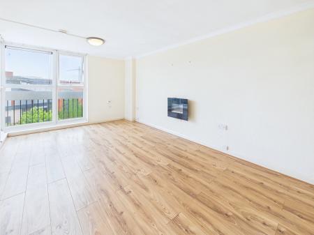2 bedroom Flat for sale in Crompton House, Scholes, Wigan, WN1