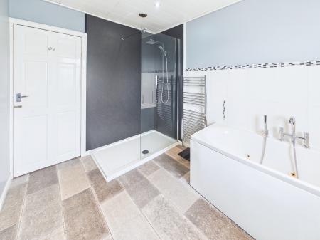 3 bedroom Terraced House for sale in Northumberland Street, Wigan, WN1