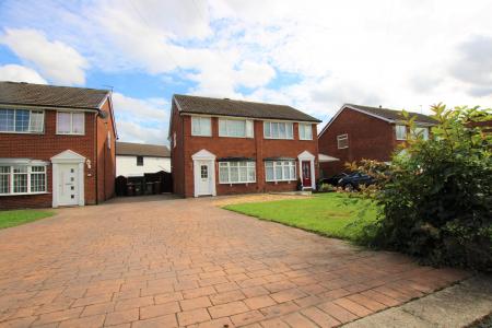 3 bedroom Semi-detached house to let in Elgin Avenue, Ashton-In-Makerfield, WN4