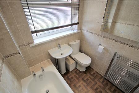 3 bedroom Semi-detached house to let in Elgin Avenue, Ashton-In-Makerfield, WN4