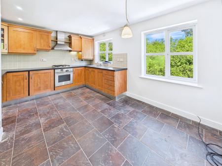 3 bedroom Town house to let in Herons Wharf, Appley Bridge, WN6