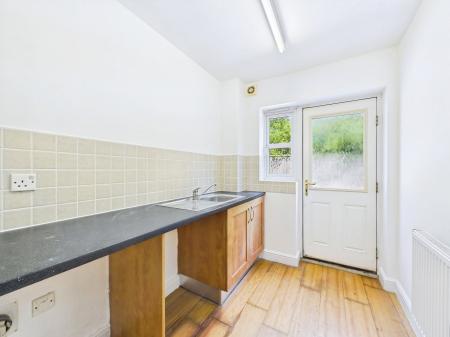 3 bedroom Town house to let in Herons Wharf, Appley Bridge, WN6