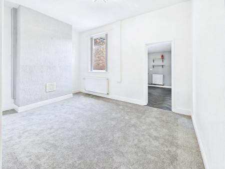 2 bedroom Terraced House to let in Barn Lane, Golbourne, WA3