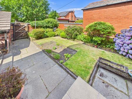 4 bedroom Town house for sale in Hall Lane, Wigan, WN2