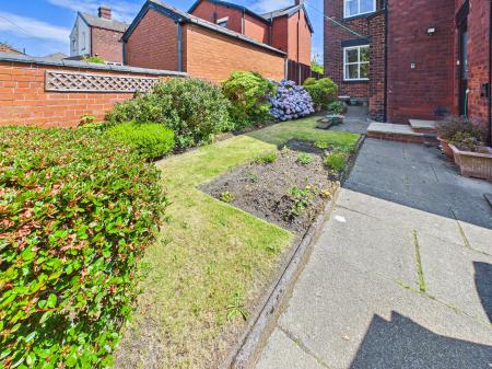 4 bedroom Town house for sale in Hall Lane, Wigan, WN2