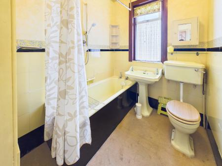 4 bedroom Town house for sale in Hall Lane, Wigan, WN2