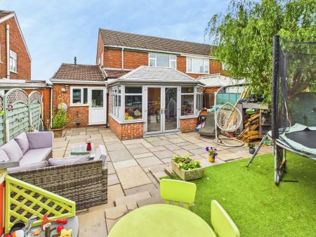 3 bedroom Semi-detached house for sale in Grant Road, Wigan, WN3