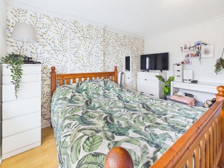 3 bedroom Semi-detached house for sale in Grant Road, Wigan, WN3