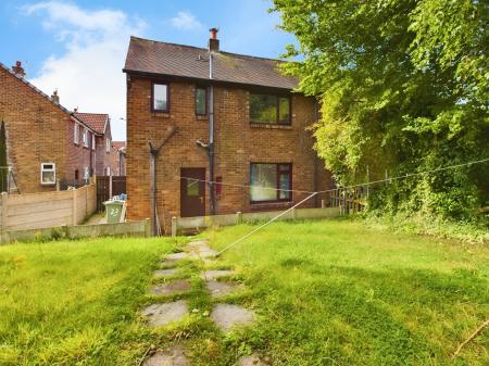3 bedroom Semi-detached house to let in Redwood Avenue, Wigan, WN6