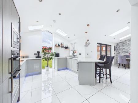 3 bedroom Detached house for sale in Thompson Street, Ashton-In-Makerfield, WN4