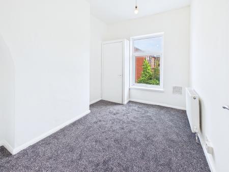 2 bedroom Terraced House to let in Church Street, Westhoughton, BL5