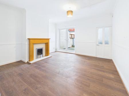 2 bedroom Terraced House to let in Church Street, Westhoughton, BL5