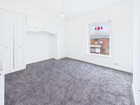 2 bedroom Terraced House to let in Church Street, Westhoughton, BL5