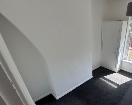 3 bedroom Terraced House to let in Church Street, Westhoughton, BL5