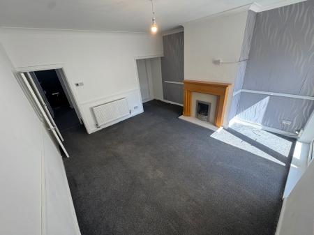 3 bedroom Terraced House to let in Church Street, Westhoughton, BL5