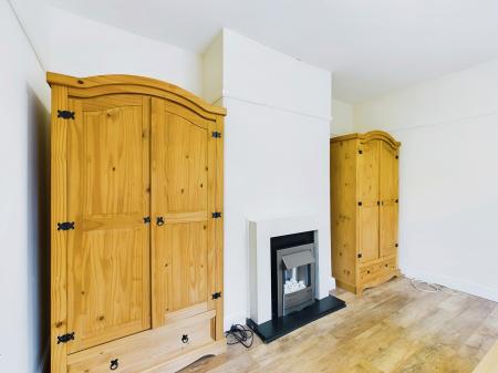 3 bedroom Semi-detached house to let in Chapel Street, Pemberton, Wigan, WN5