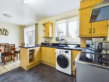 3 bedroom Semi-detached house to let in Chapel Street, Pemberton, Wigan, WN5