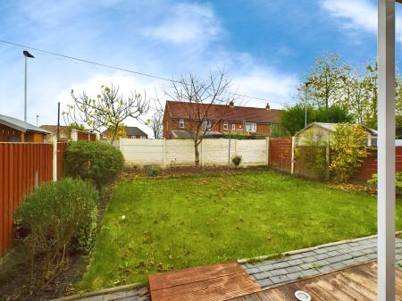 3 bedroom Semi-detached house to let in Chapel Street, Pemberton, Wigan, WN5