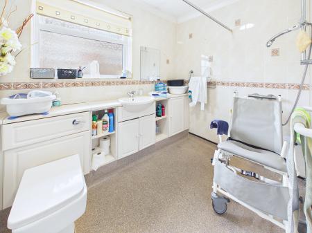 2 bedroom Bungalow for sale in Ashley Road, Hindley Green, Wigan, WN2