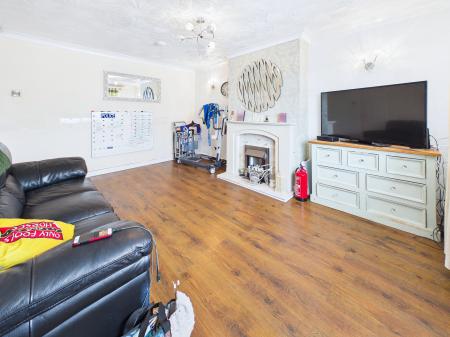 2 bedroom Bungalow for sale in Ashley Road, Hindley Green, Wigan, WN2
