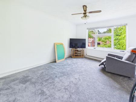 2 bedroom Flat for sale in Richmond Street, Worsley Mesnes, Wigan, WN3