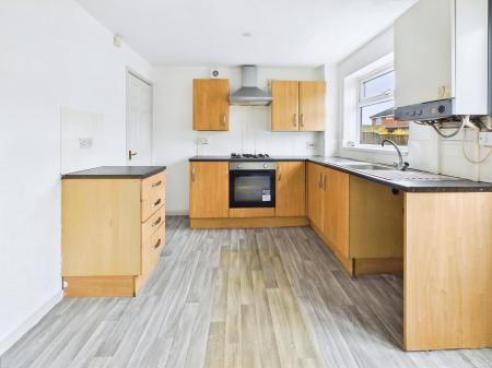 2 bedroom Semi-detached house to let in Trecastell Close, Wigan, WN1