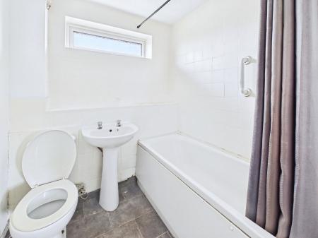 2 bedroom Semi-detached house to let in Trecastell Close, Wigan, WN1