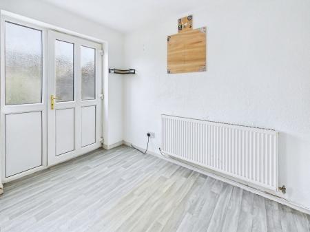2 bedroom Semi-detached house to let in Trecastell Close, Wigan, WN1