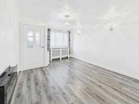 2 bedroom Flat to let in Greenall Street, Ashton-In-Makerfield, WN4