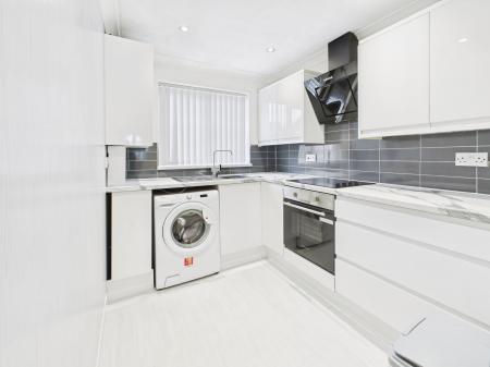 2 bedroom Flat to let in Greenall Street, Ashton-In-Makerfield, WN4