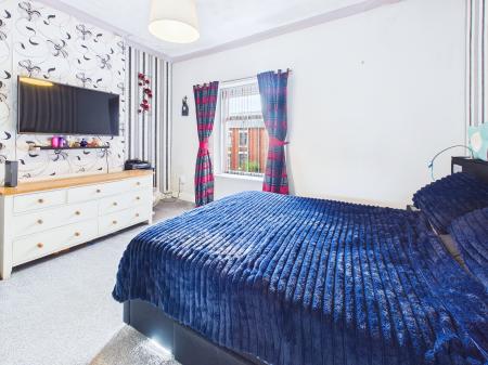 2 bedroom Terraced House for sale in Whelley, Wigan, WN2