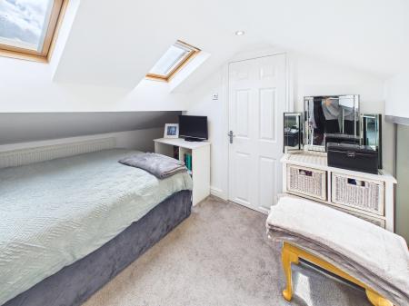 6 bedroom Detached house for sale in Glenside, Appley Bridge, WN6
