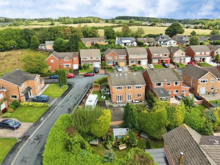 6 bedroom Detached house for sale in Glenside, Appley Bridge, WN6
