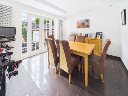 6 bedroom Detached house for sale in Glenside, Appley Bridge, WN6