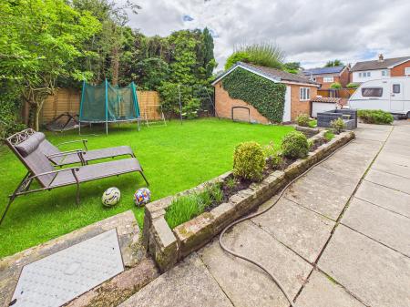 6 bedroom Detached house for sale in Glenside, Appley Bridge, WN6