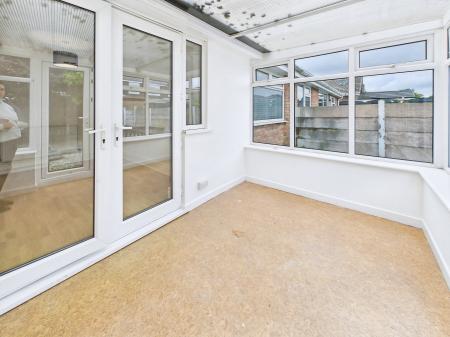 3 bedroom Bungalow to let in Cadogan Drive, Winstanley, Wigan, WN3