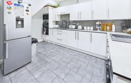 2 bedroom Terraced House for sale in Warrington Road, Wigan, WN3