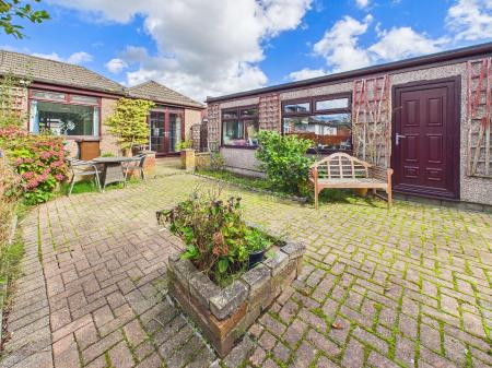 3 bedroom Semi-detached house for sale in Grasscroft Road, Wigan, WN2