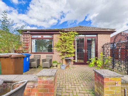 3 bedroom Semi-detached house for sale in Grasscroft Road, Wigan, WN2