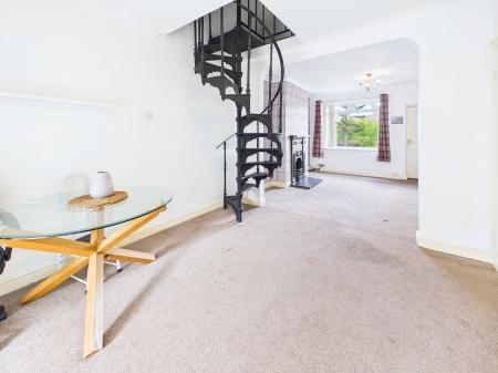 3 bedroom Semi-detached house for sale in Grasscroft Road, Wigan, WN2