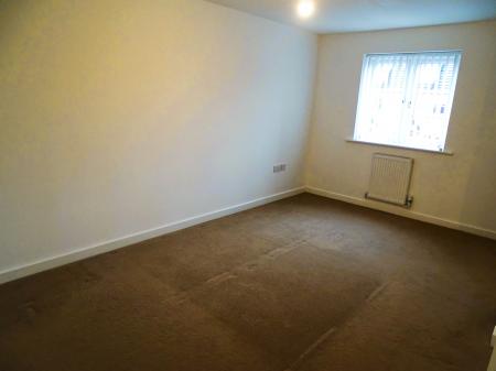 3 bedroom End of terrace house to let in Valley Close, Wigan, WN6