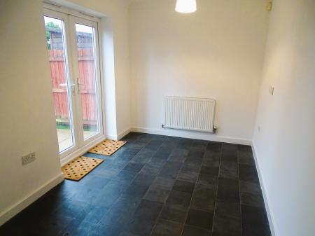 3 bedroom End of terrace house to let in Valley Close, Wigan, WN6