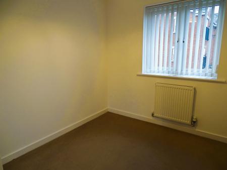 3 bedroom End of terrace house to let in Valley Close, Wigan, WN6