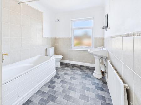 2 bedroom Terraced House to let in Eccles Road, Orrell, WN5