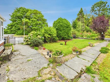 3 bedroom Semi-detached house for sale in Woods Road, Wigan, WN2