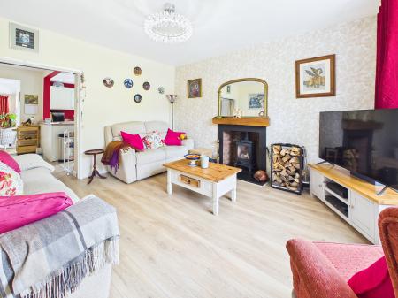 3 bedroom Semi-detached house for sale in Woods Road, Wigan, WN2